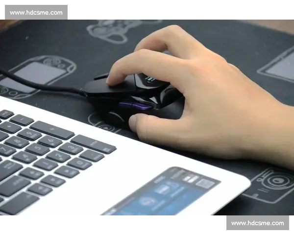《提升CS比赛表现选择合适的鼠标如何影响你的游戏操作与反应速度》